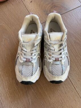 New Balance Kids White and Beige Sneakers